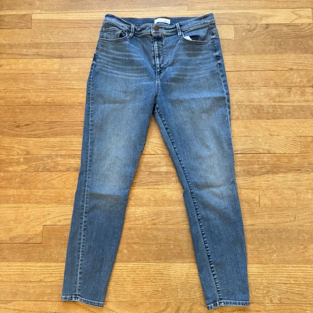 And Taylor Loft medium wash high waist skinny ankle jeans pants size 10
 b37